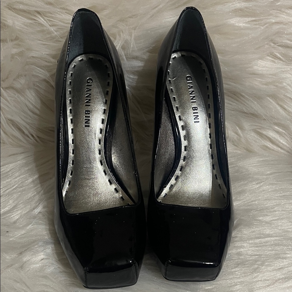Gianni Bini Black Patent Heels